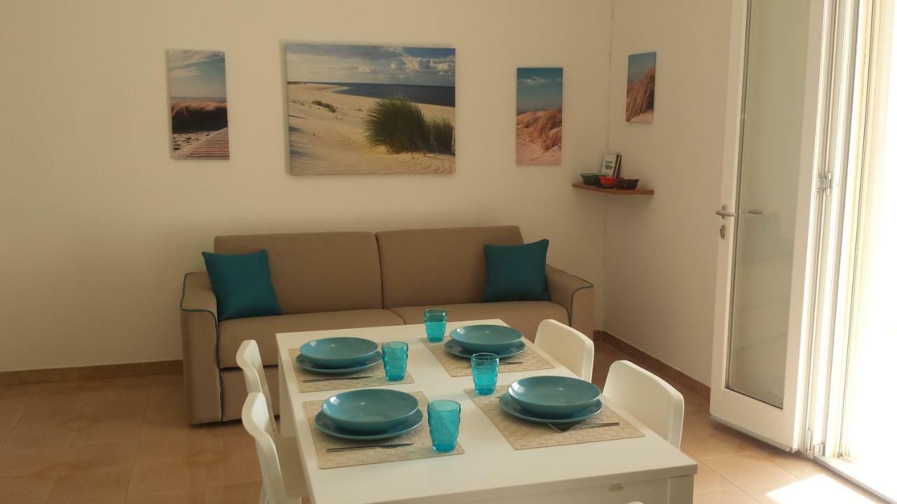 Villetta Acquamarina Torre Lapillo Exterior foto